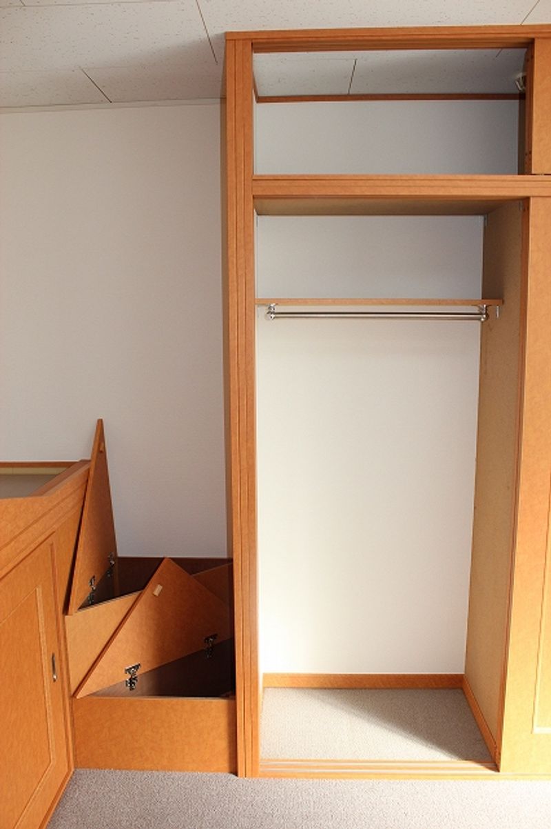 レオパレスベルエポック 収納