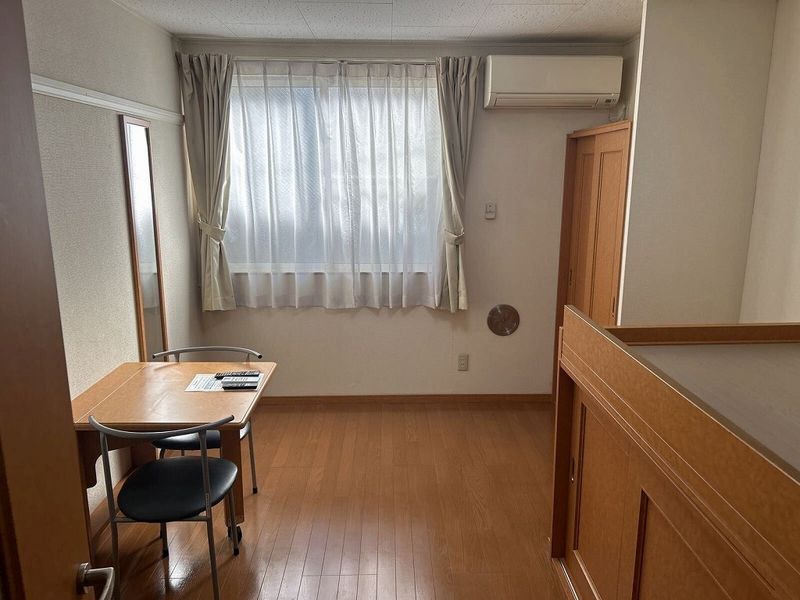 レオパレスフェンテ 居間