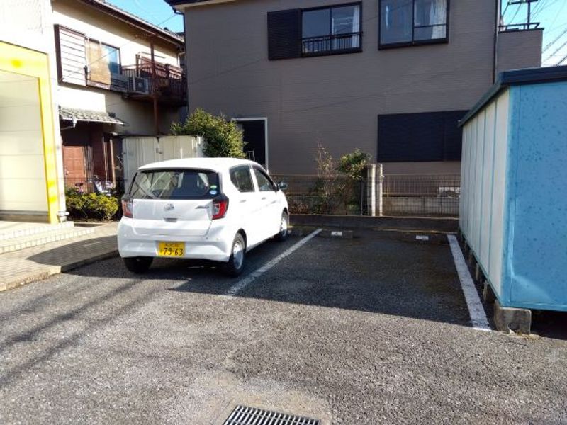 レオパレスサンハイムⅡ 駐車場
