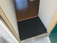 レオパレスミレニアム 玄関