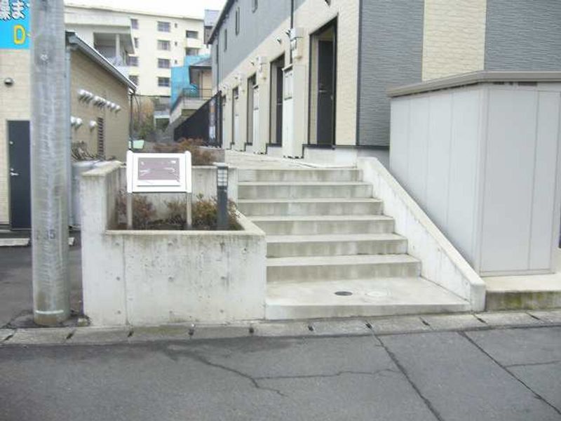 レオパレスエージレス エントランス