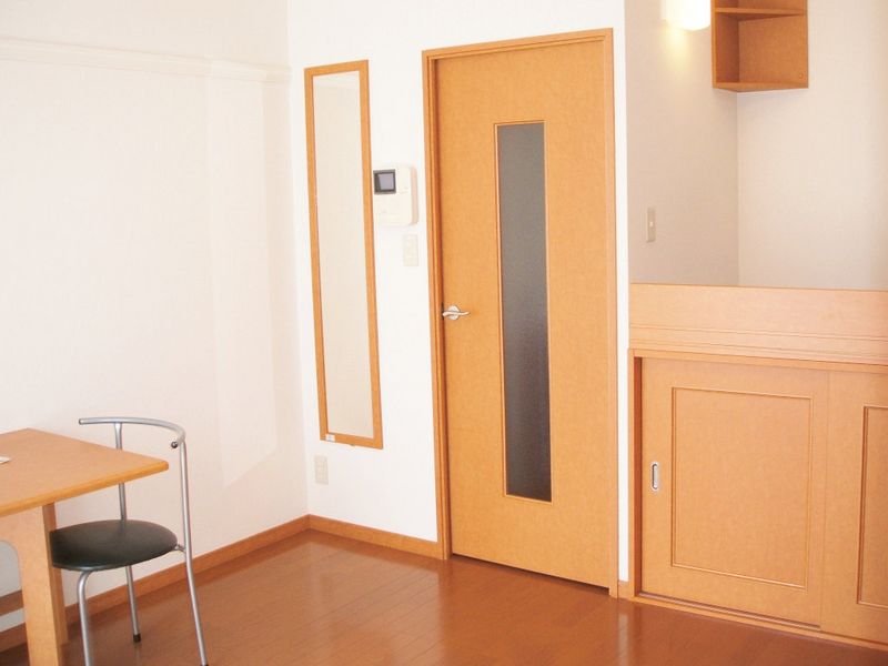 レオパレスさいわいⅡ 居間