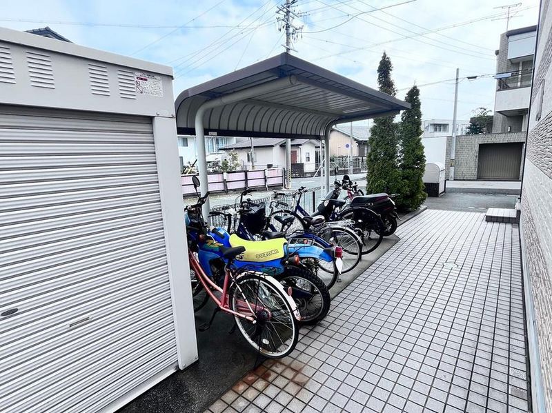 レオパレス老松町 共用部分