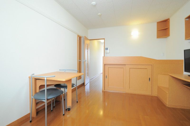 レオパレスあまがいと 居間