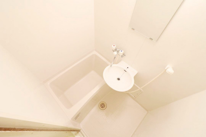 leopalace Kadoma Minami B Bathroom