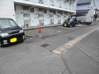 レオパレス新地 駐車場