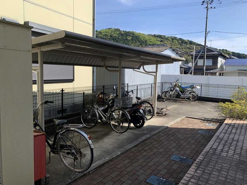 レオパレスクレスト 共用部分