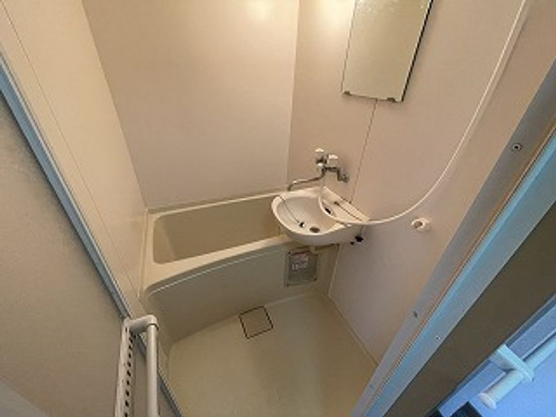 レオパレスフローラ 風呂