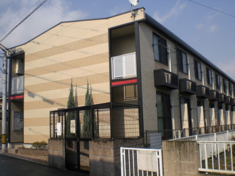 レオパレスさちはな 外観