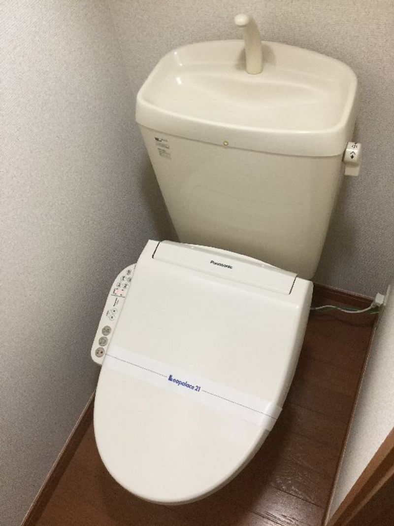 レオパレスパークヒル トイレ