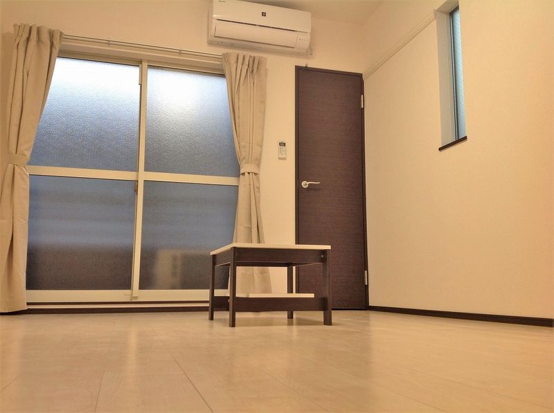 レオネクストオカムラハイツ３ 居間