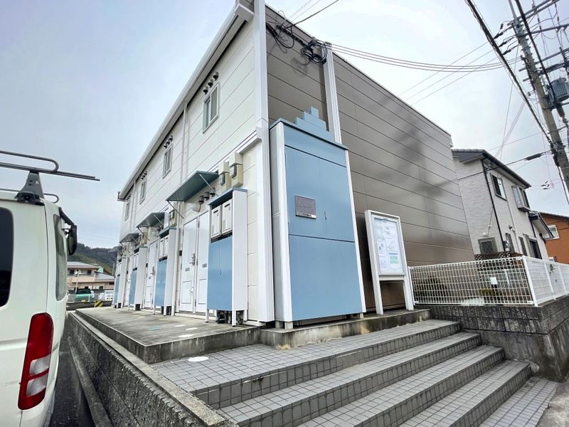 レオパレス中浜２番館 エントランス