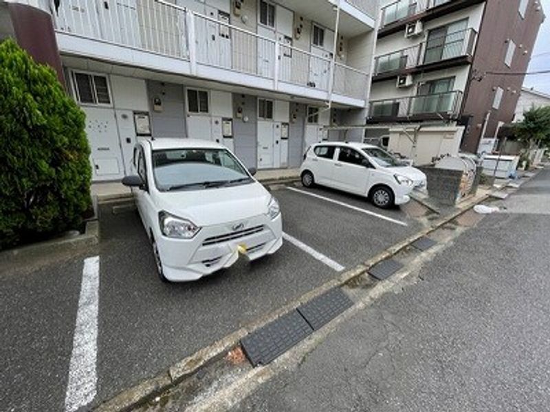 レオパレス船橋南本町 駐車場