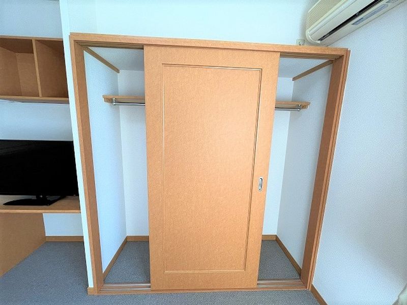 レオパレスサンエイ 収納