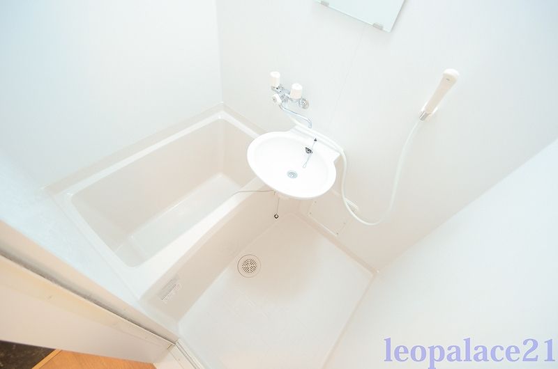 leopalace Sumire Phòng tắm