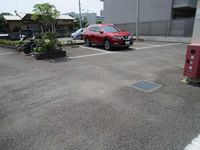 レオパレスＴＫテリー 駐車場