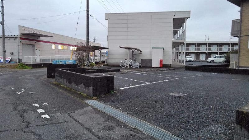 レオパレス鹿嶋宮中Ａ 駐車場