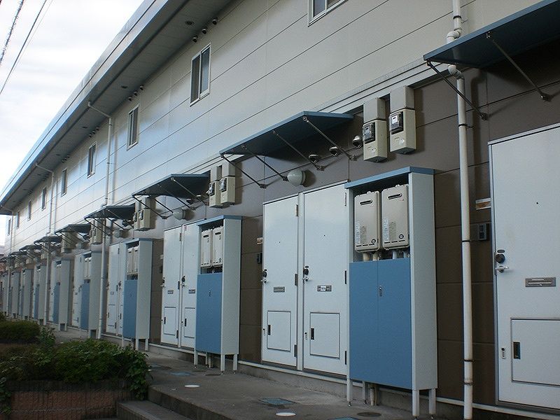 レオパレス綺麗なれいなＢ 玄関