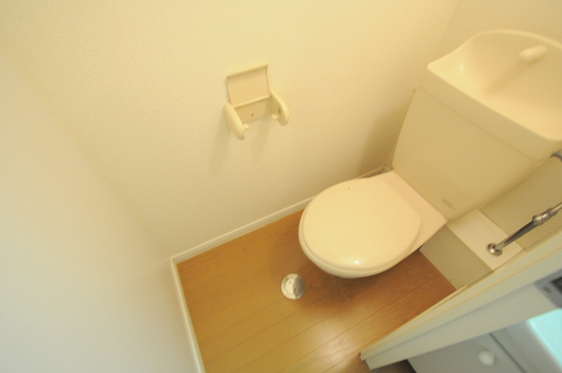 レオパレスメゾネット長本 トイレ