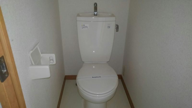 レオパレスウェアハウス トイレ