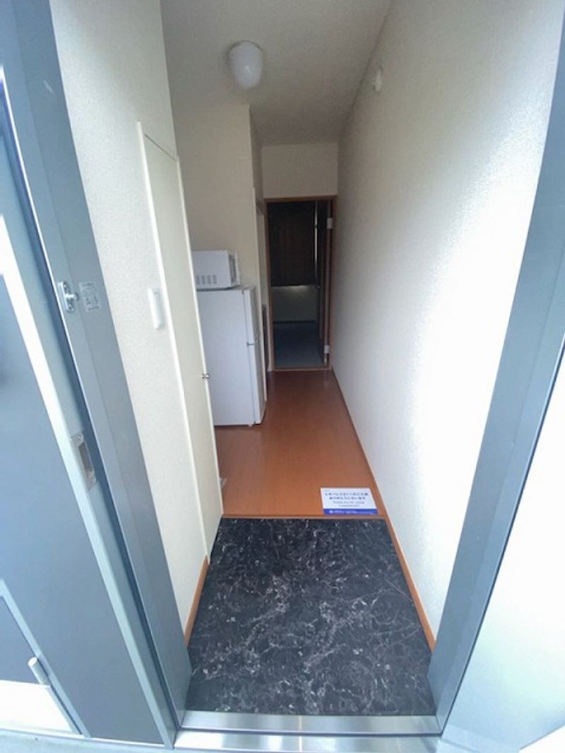 レオパレスメゾン　ド　アキ 玄関