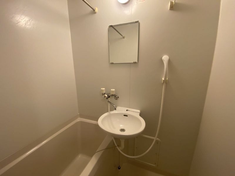 レオパレストビス 洗面台