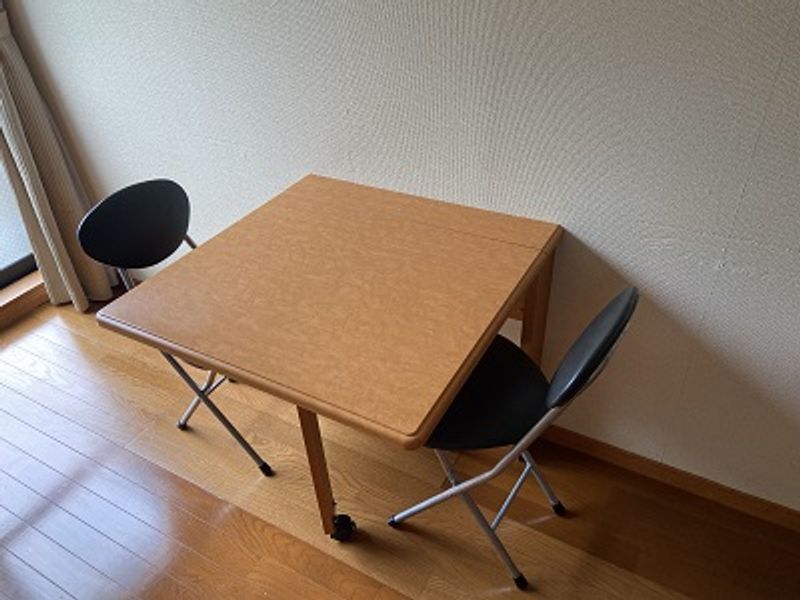 レオパレスサン宮島 居間