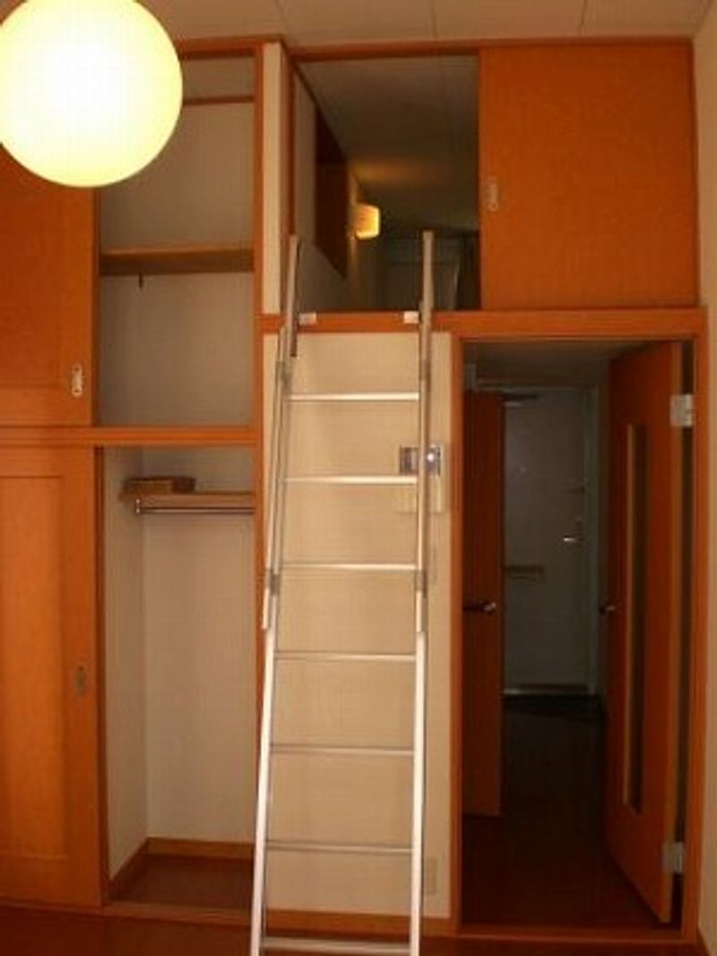 レオパレス武蔵野パーク 居間