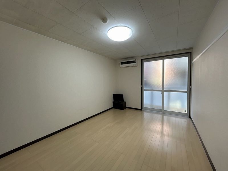 レオネクストひまわりⅡ 居間