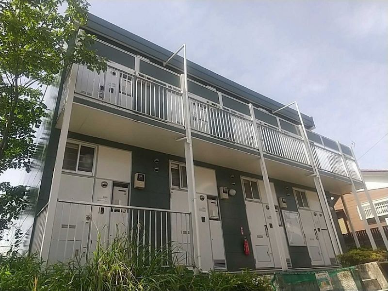 レオパレス屋敷山 外観