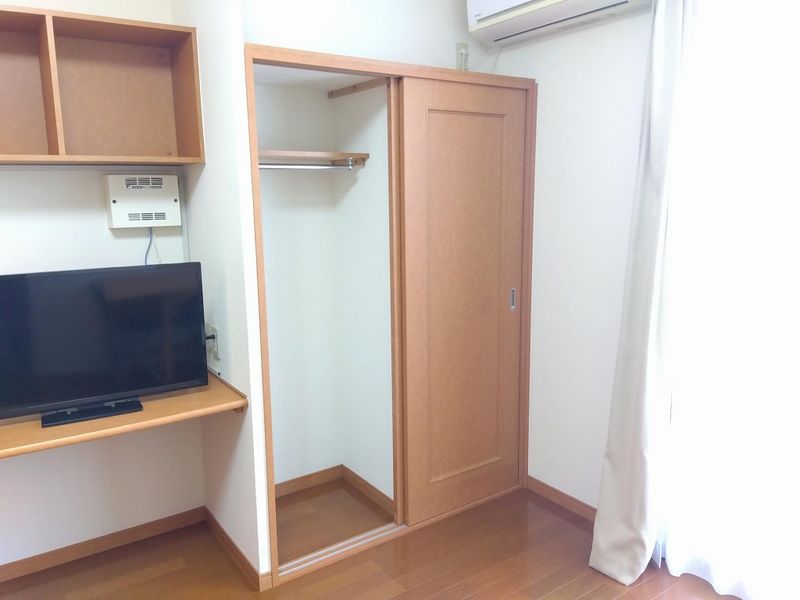 レオパレス久米東 収納