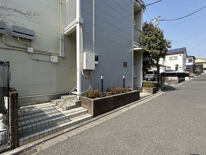 レオパレスパークサイド エントランス