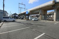 レオパレス比叡 駐車場