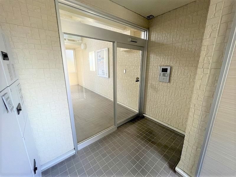 レオネクストはなもも舘 ロビー