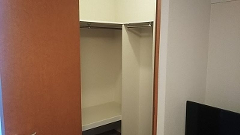 レオパレスＦ 収納