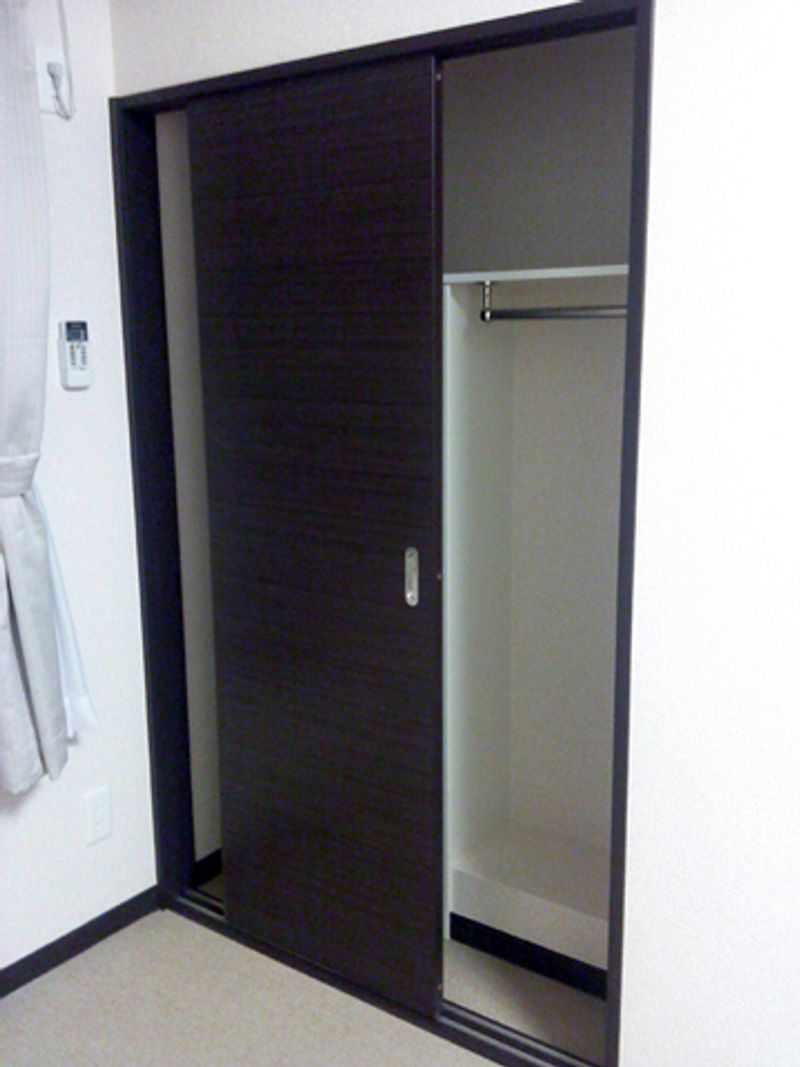 レオネクストココグランデ十条 収納