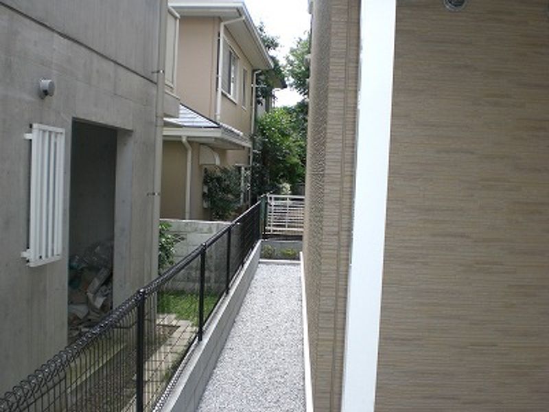レオパレスアースリー生田 その他