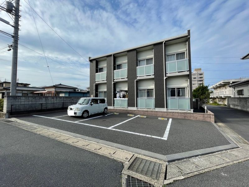 レオネクストサクセスコート日立 駐車場