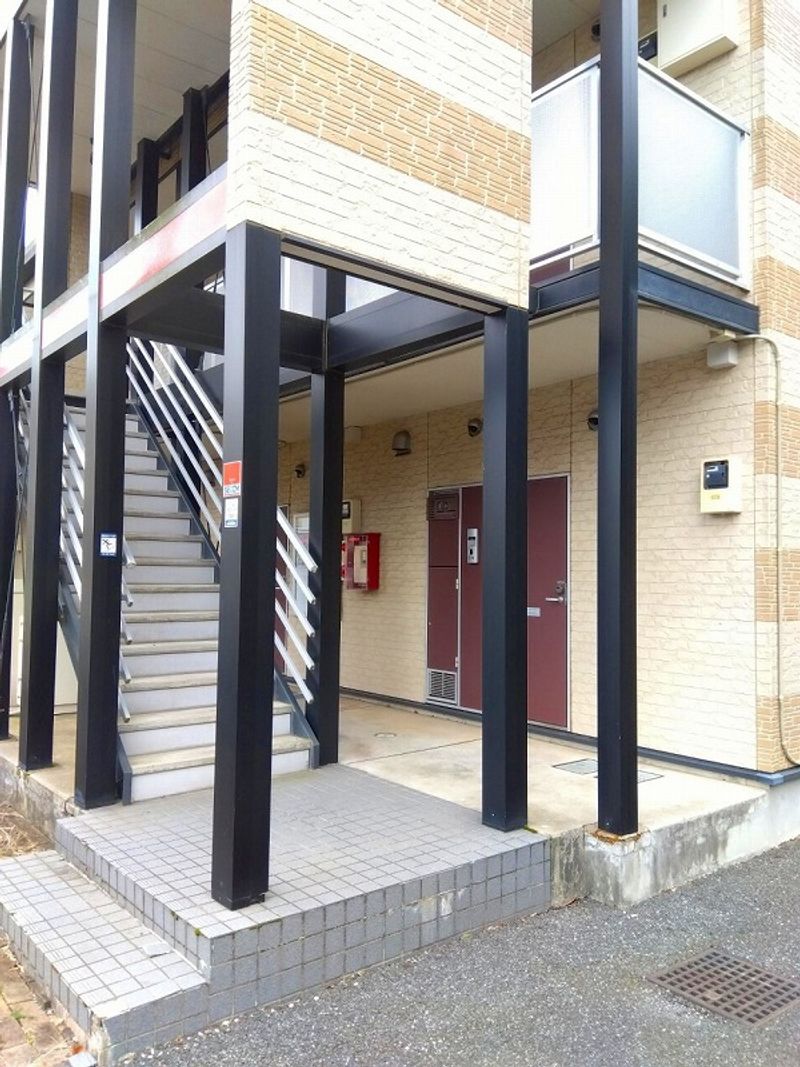 レオパレス沼南６ エントランス