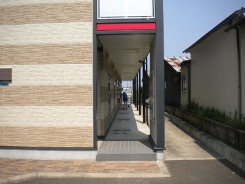 レオパレスヒルサイド 外観