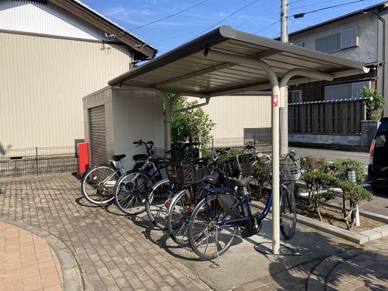 レオパレスマハロ 共用部分