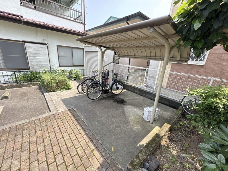 レオパレスエクレール 共用部分