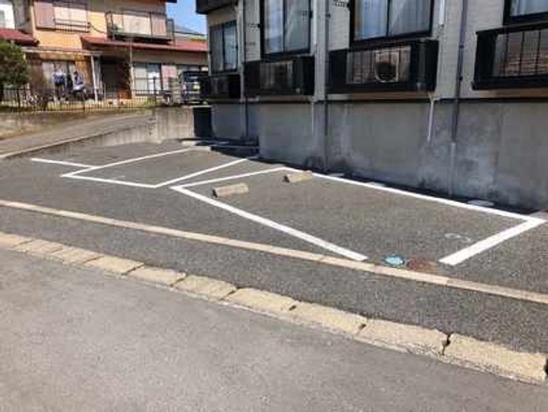 レオパレスｂｌｏｏｍ 駐車場