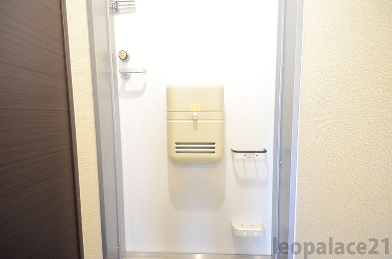レオネクストウラノス 玄関