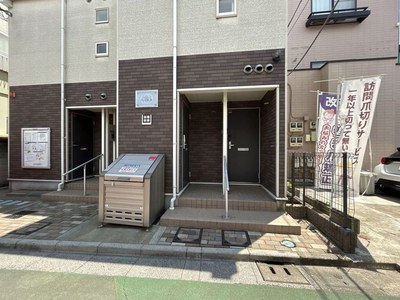 レオネクストアリーヴィオ エントランス