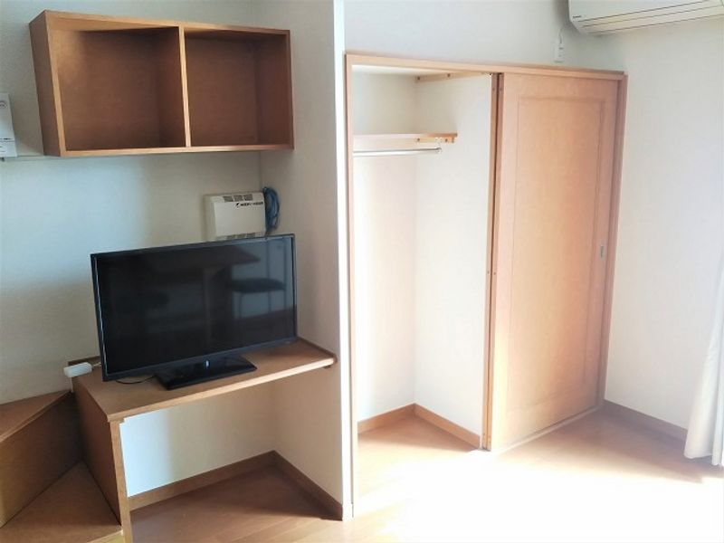 leopalace B&W Kho lưu trữ