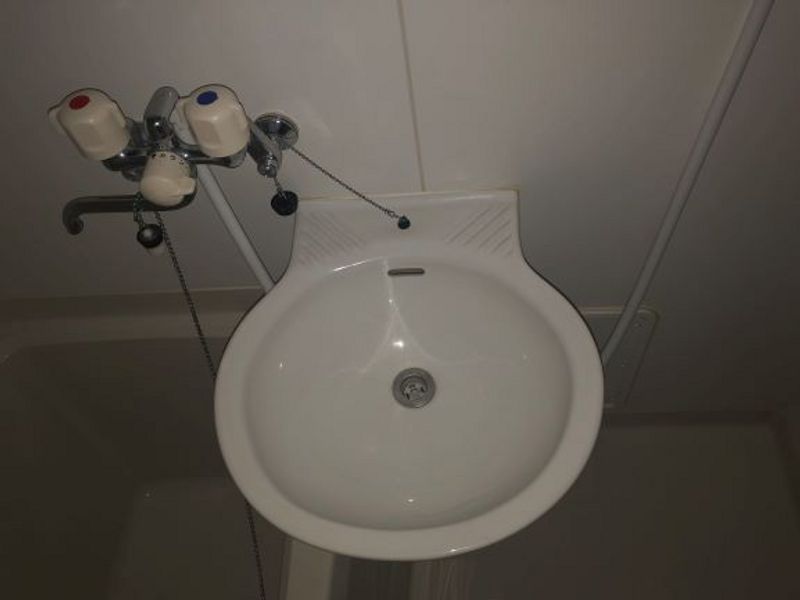 レオパレスかつらぎ 洗面台