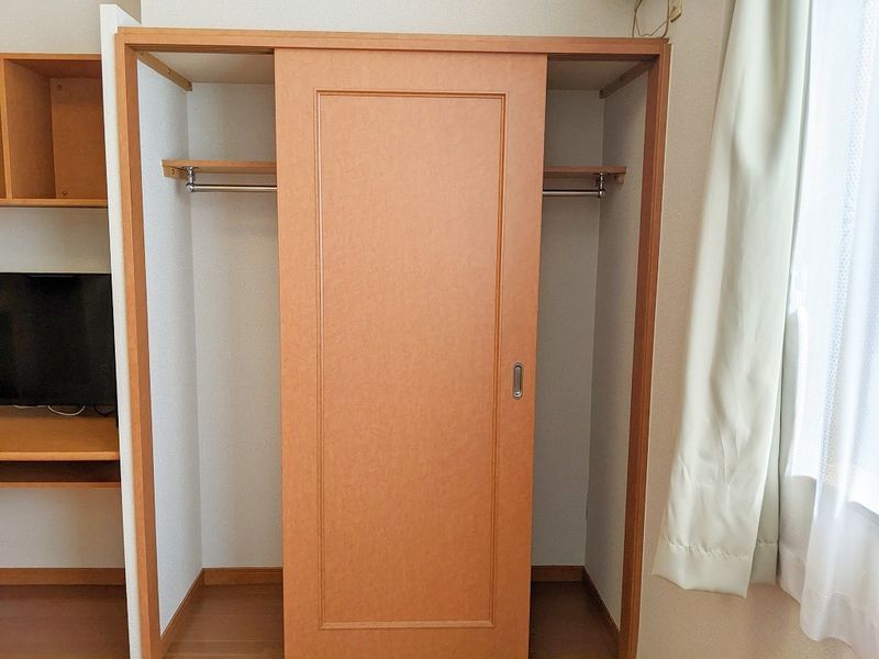 レオパレスさくらい 収納