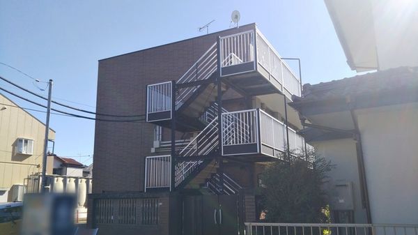 レオパレスマシェリ 外観