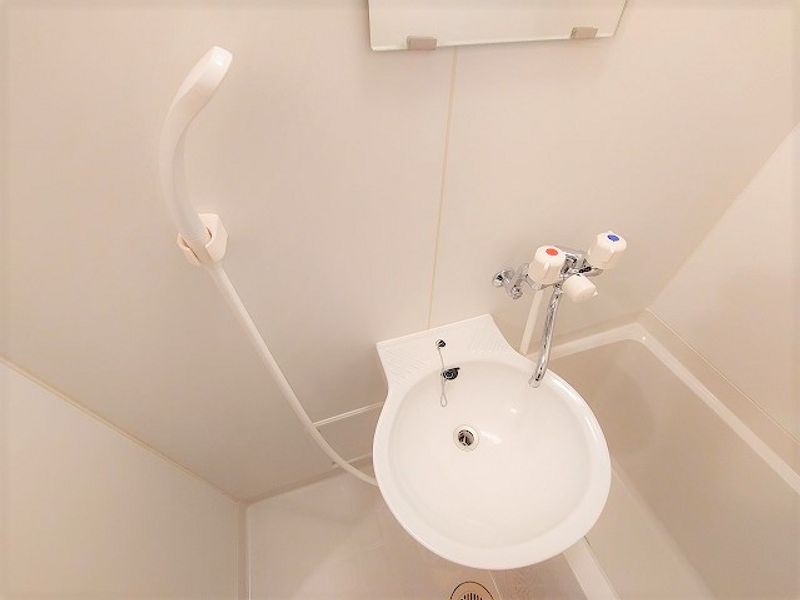 レオパレス多布施 洗面台